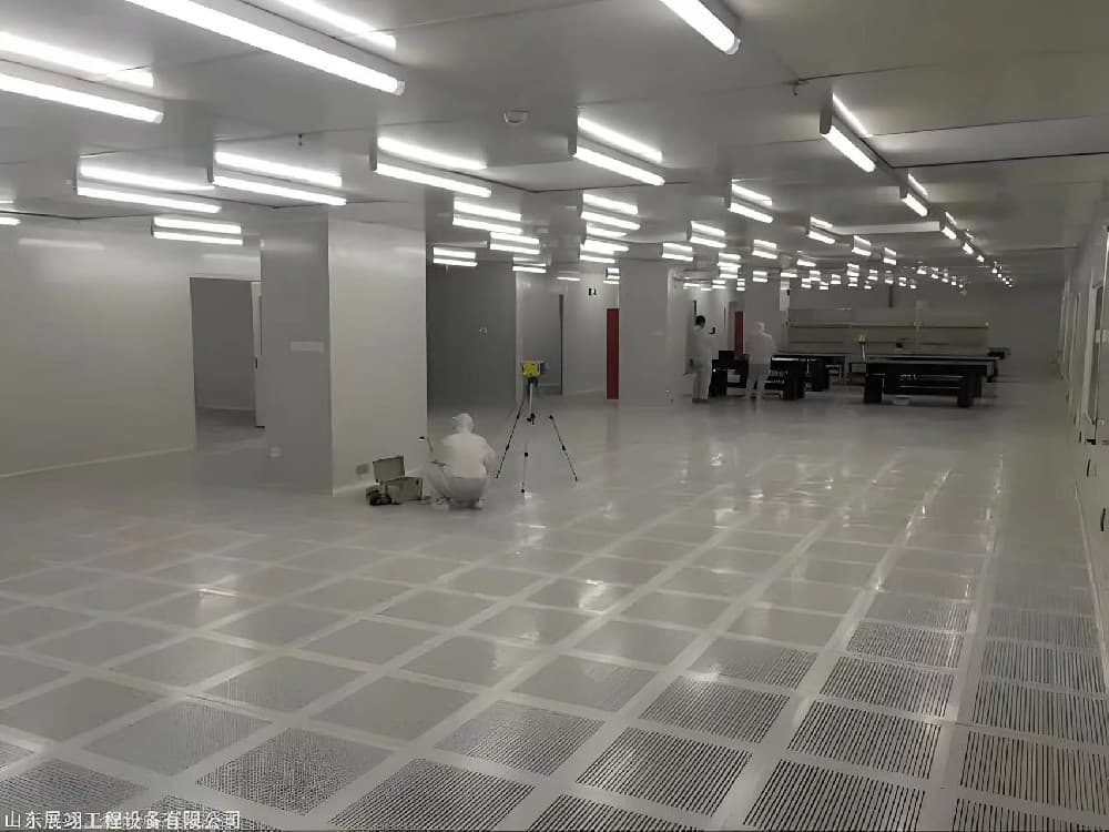 净化车间地面通常采用哪些材料？(净化车间塑胶地板效果图)